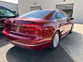 2016 Volkswagen Passat 1.8T SE