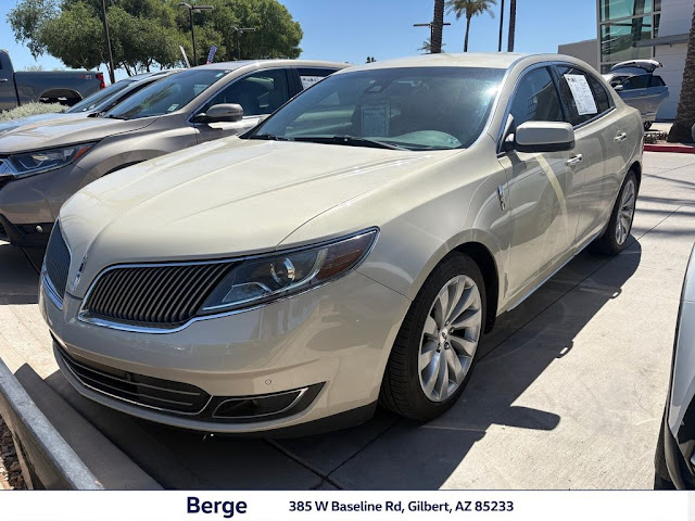2016 Lincoln MKS Base