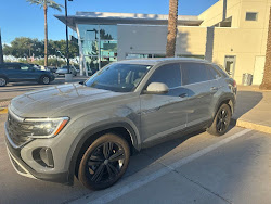 2024 Volkswagen Atlas Cross Sport 2.0T SE w/Technology