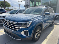 2025 Volkswagen Atlas 2.0T SE